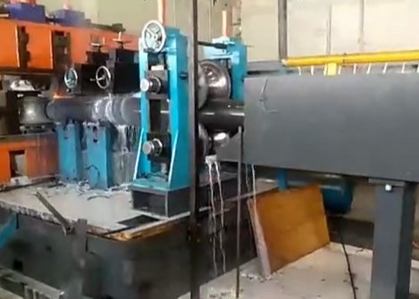 درز مستقیم جوش داده شده 0.8mm 50m/min میل لوله مربع فولادی